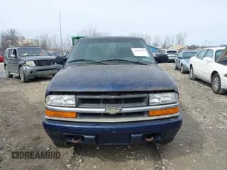 ✅ 2000 Chevrolet S-10 LS • VIN: 1GCDT19W1YK191739 • Лот: 41918370. Опубликован ранее на IAAI с пробегом 118 797 миль. Бесплатный доступ к архиву аукционных продаж из США и подробный отчёт об истории автомобиля на DreamBid. Изображение 6.