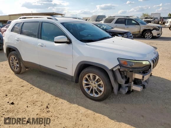 ✅ 2021 Jeep Cherokee Latitude Lux • VIN: 1C4PJLMX1MD151206 • Лот: 67641185. Опубликован ранее на Copart с пробегом 77 734 миль. Бесплатный доступ к архиву аукционных продаж из США и подробный отчёт об истории автомобиля на DreamBid. Изображение 4.