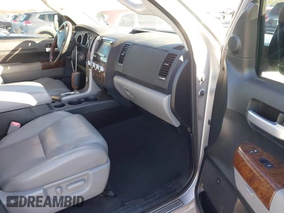 ✅ 2012 Toyota Tundra Limited • VIN: 5TFHW5F18CX251584 • Lot: 41054238. Wystawiony na IAAI z przebiegiem 124 892 mil. Bezpłatny archiwum sprzedaży aukcyjnych z USA i szczegółowy raport historii pojazdu na DreamBid. Zdjęcie 5.