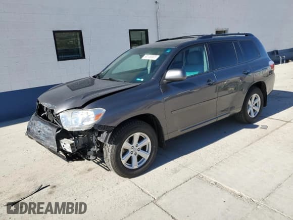 ✅ 2010 Toyota Highlander • VIN: 5TDBK3EH1AS013342 • Lot: 90130005. Listed on Copart with 190,328 mi. Free auction sales archive from the USA and detailed vehicle history report at DreamBid. Image 1.