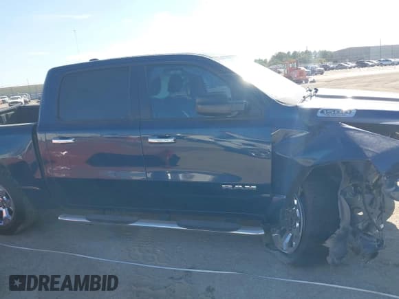 ✅ 2019 Ram 1500 Big Horn • VIN: 1C6RREFT9KN679839 • Lot: 42594537. Listed on IAAI with 54,236 mi. Free auction sales archive from the USA and detailed vehicle history report at DreamBid. Image 13.