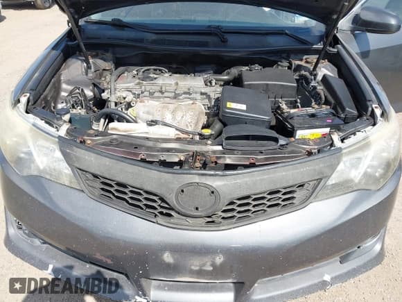 ✅ 2012 Toyota Camry LE • VIN: 4T1BF1FK1CU110635 • Lot: 43500904. Wystawiony na IAAI z przebiegiem 246 962 mil. Bezpłatny archiwum sprzedaży aukcyjnych z USA i szczegółowy raport historii pojazdu na DreamBid. Zdjęcie 10.