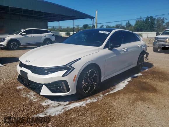 ✅ 2025 Kia K5 GT-Line • VIN: KNAG64J76S5319518 • Лот: 87431835. Опубликован ранее на Copart с пробегом 2 748 миль. Бесплатный доступ к архиву аукционных продаж из США и подробный отчёт об истории автомобиля на DreamBid. Изображение 1.