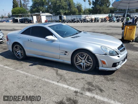 ✅ 2009 Mercedes-Benz SL 55/63 AMG • VIN: WDBSK70F99F155851 • Lot: 67481785. Wystawiony na Copart z przebiegiem 58 715 mil. Bezpłatny archiwum sprzedaży aukcyjnych z USA i szczegółowy raport historii pojazdu na DreamBid. Zdjęcie 4.