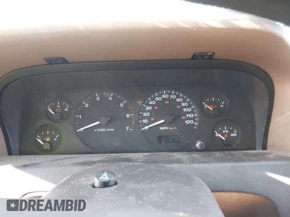 ✅ 2000 Jeep Grand Cherokee Laredo • VIN: 1J4GW48S3YC123936 • Lot: 43401954. Listed on IAAI with Not provided. Free auction sales archive from the USA and detailed vehicle history report at DreamBid. Image 7.