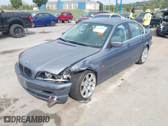 ✅ 1999 BMW 3 Series 328i • VIN: WBAAM533XXEJ40062 • Лот: 43340053. Опубликован ранее на IAAI с пробегом 235 755 миль. Бесплатный доступ к архиву аукционных продаж из США и подробный отчёт об истории автомобиля на DreamBid. Изображение 19.