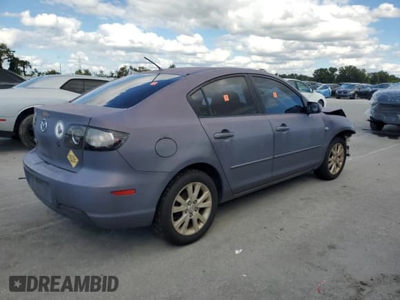 ✅ 2008 Mazda 3 i Sport • VIN: JM1BK12F281822377 • Lot: 86807475. Listed on Copart with 256,820 mi. Free auction sales archive from the USA and detailed vehicle history report at DreamBid. Image 3.