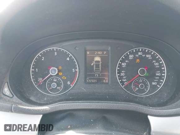 ✅ 2013 Volkswagen Passat SE • VIN: 1VWBN7A30DC100810 • Lot: 43471968. Wystawiony na IAAI z przebiegiem 177 321 mil. Bezpłatny archiwum sprzedaży aukcyjnych z USA i szczegółowy raport historii pojazdu na DreamBid. Zdjęcie 7.