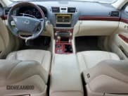 ✅ 2010 Lexus LS 460 • VIN: JTHCL5EF0A5004860 • Lot: 65331285. Wystawiony na Copart z przebiegiem Nie podano. Bezpłatny archiwum sprzedaży aukcyjnych z USA i szczegółowy raport historii pojazdu na DreamBid. Zdjęcie 8.