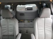 ✅ 2011 Toyota Sienna XLE • VIN: 5TDDK3DC7BS025818 • Лот: 92014065. Опубликован ранее на Copart с пробегом 138 638 миль. Бесплатный доступ к архиву аукционных продаж из США и подробный отчёт об истории автомобиля на DreamBid. Изображение 10.