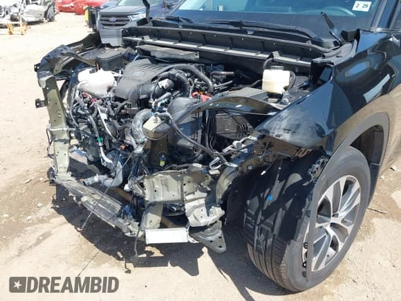 ✅ 2024 Toyota Highlander LE • VIN: 5TDKDRBH7RS540914 • Лот: 42552324. Опубликован ранее на IAAI с пробегом 20 487 миль. Бесплатный доступ к архиву аукционных продаж из США и подробный отчёт об истории автомобиля на DreamBid. Изображение 6.