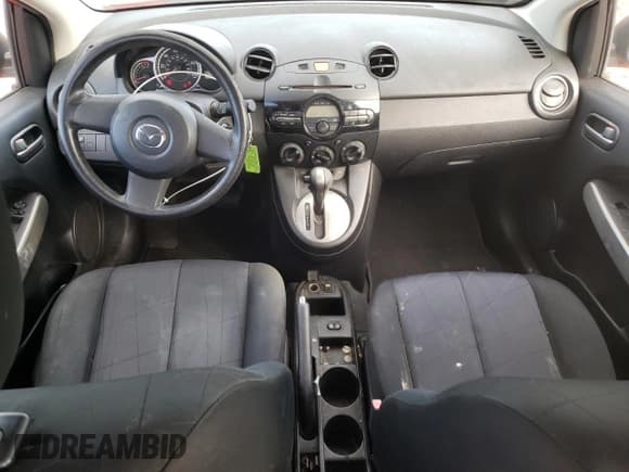 ✅ 2013 Mazda 2 Sport • VIN: JM1DE1KYXD0170285 • Лот: 72085964. Опубликован ранее на Copart с пробегом 134 961 миль. Бесплатный доступ к архиву аукционных продаж из США и подробный отчёт об истории автомобиля на DreamBid. Изображение 8.