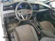 ✅ 2025 Volkswagen Jetta SE • VIN: 3VW7X7BU2SM046803 • Лот: 86322675. Опубликован ранее на Copart с пробегом 7 215 миль. Бесплатный доступ к архиву аукционных продаж из США и подробный отчёт об истории автомобиля на DreamBid. Изображение 8.