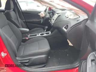 2017 Chevrolet Cruze LS с VIN 1G1BC5SM5H7174946, выставлен на аукционе IAAI как лот 42461440 с пробегом 46 097 миль миль и . История ставок и продаж доступна на DreamBid. Изображение 5.