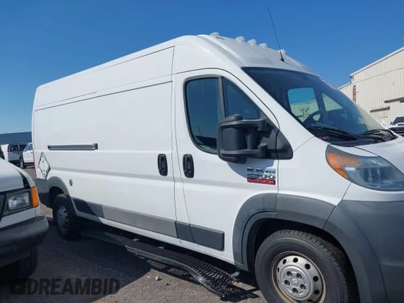 ✅ 2016 Ram ProMaster Cargo • VIN: 3C6TRVDG3GE127986 • Lot: 43282654. Wystawiony na IAAI z przebiegiem 154 045 mil. Bezpłatny archiwum sprzedaży aukcyjnych z USA i szczegółowy raport historii pojazdu na DreamBid. Zdjęcie 13.
