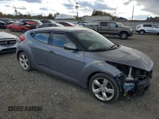 ✅ 2014 Hyundai Veloster • VIN: KMHTC6AD4EU184184 • Lot: 75909334. Wystawiony na Copart z przebiegiem 124 962 mil. Bezpłatny archiwum sprzedaży aukcyjnych z USA i szczegółowy raport historii pojazdu na DreamBid. Zdjęcie 4.