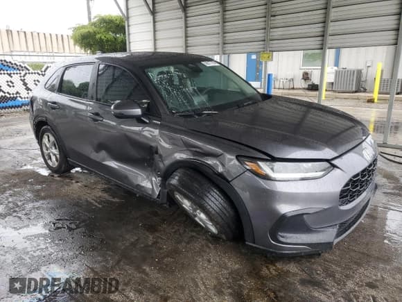 ✅ 2025 Honda HR-V LX • VIN: 3CZRZ1H34SM730263 • Лот: 58817795. Опубликован ранее на Copart с пробегом 8 863 миль. Бесплатный доступ к архиву аукционных продаж из США и подробный отчёт об истории автомобиля на DreamBid. Изображение 4.