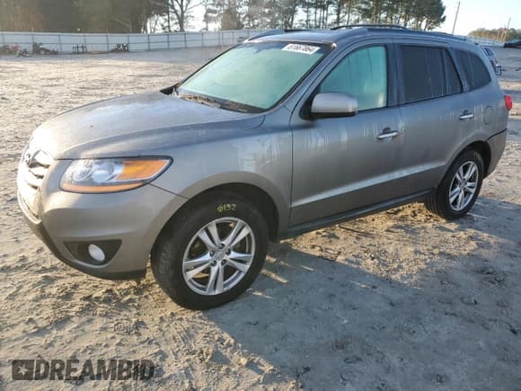 ✅ 2011 Hyundai Santa Fe Limited • VIN: 5XYZK4AG8BG054406 • Lot: 81667864. Listed on Copart with 90,403 mi. Free auction sales archive from the USA and detailed vehicle history report at DreamBid. Image 1.
