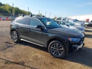 ✅ 2022 Audi Q5 S line Premium Plus • VIN: WA1EAAFY4N2085386 • Lot: 43325714. Wystawiony na IAAI z przebiegiem 20 951 mil. Bezpłatny archiwum sprzedaży aukcyjnych z USA i szczegółowy raport historii pojazdu na DreamBid. Zdjęcie 1.