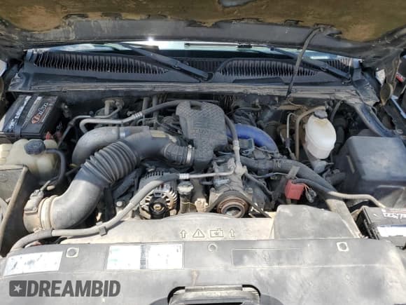 ✅ 2003 Chevrolet Silverado 2500HD LS • VIN: 1GCHK23153F256455 • Lot: 59631875. Listed on Copart with 200,680 mi. Free auction sales archive from the USA and detailed vehicle history report at DreamBid. Image 11.