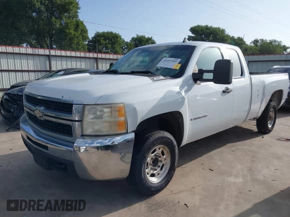 ✅ 2007 Chevrolet Silverado 2500HD Work Truck • VIN: 1GCHC29K27E547469 • Лот: 42602589. Опубликован ранее на IAAI с пробегом 276 557 миль. Бесплатный доступ к архиву аукционных продаж из США и подробный отчёт об истории автомобиля на DreamBid. Изображение 21.