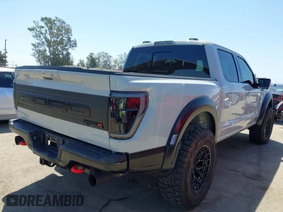 ✅ 2023 Ford F-150 Raptor • VIN: 1FTFW1RJ4PFC55672 • Lot: 42287925. Wystawiony na IAAI z przebiegiem 11 307 mil. Bezpłatny archiwum sprzedaży aukcyjnych z USA i szczegółowy raport historii pojazdu na DreamBid. Zdjęcie 4.