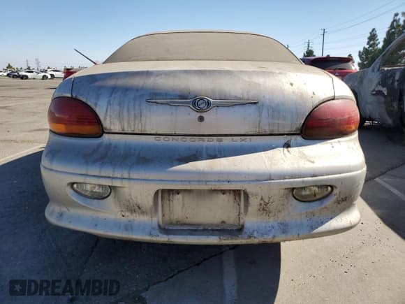 ✅ 2002 Chrysler Concorde LXi • VIN: 2C3HD36M82H187204 • Лот: 80184305. Опубликован ранее на Copart с пробегом 81 536 миль. Бесплатный доступ к архиву аукционных продаж из США и подробный отчёт об истории автомобиля на DreamBid. Изображение 6.