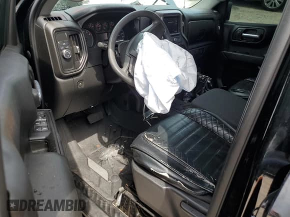 ✅ 2020 Chevrolet Silverado 1500 Custom • VIN: 1GCRWBEH3LZ232642 • Lot: 61209264. Wystawiony na Copart z przebiegiem 47 311 mil. Bezpłatny archiwum sprzedaży aukcyjnych z USA i szczegółowy raport historii pojazdu na DreamBid. Zdjęcie 8.