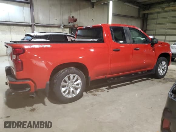✅ 2022 Chevrolet Silverado 1500 Custom • VIN: 1GCRDBEKXNZ568177 • Lot: 84717604. Listed on Copart with 40,539 mi. Free auction sales archive from the USA and detailed vehicle history report at DreamBid. Image 3.