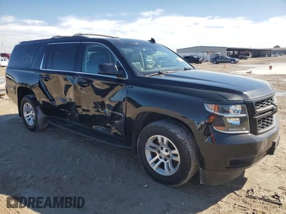 2020 Chevrolet Suburban LS z VIN 1GNSCGKC9LR126672, wystawiony jako Copart lot #43216245 z przebiegiem 132 775 mil mil oraz Szkoda całkowita • Salvage title. Historia ofert i sprzedaży dostępna na DreamBid. Obrazek 4.