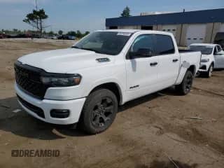 2025 Ram 1500 Big Horn с VIN 1C6RRFFG7SN501095, выставлен на аукционе Copart как лот 68258935 с пробегом 13 946 миль миль и Чистый • Clean title. История ставок и продаж доступна на DreamBid. Изображение 1.
