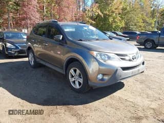 ✅ 2013 Toyota RAV4 XLE • VIN: JTMRFREV7DD009985 • Lot: 43473065. Wystawiony na IAAI z przebiegiem 104 529 mil. Bezpłatny archiwum sprzedaży aukcyjnych z USA i szczegółowy raport historii pojazdu na DreamBid. Zdjęcie 1.