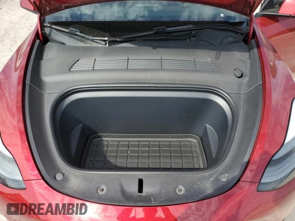 ✅ 2024 Tesla Model Y Long Range • VIN: 7SAYGDEE7RA232569 • Lot: 80144265. Wystawiony na Copart z przebiegiem 28 208 mil. Bezpłatny archiwum sprzedaży aukcyjnych z USA i szczegółowy raport historii pojazdu na DreamBid. Zdjęcie 12.