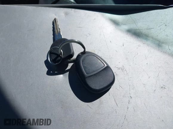 ✅ 2010 GMC Yukon • VIN: 1GKMCAE32AR174221 • Lot: 41279755. Listed on IAAI with 207,755 mi. Free auction sales archive from the USA and detailed vehicle history report at DreamBid. Image 11.