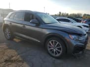 ✅ 2024 Audi Q5 S line Premium Plus • VIN: WA1E2AFY6R2112137 • Лот: 71218805. Опубликован ранее на Copart с пробегом 6 983 миль. Бесплатный доступ к архиву аукционных продаж из США и подробный отчёт об истории автомобиля на DreamBid. Изображение 4.