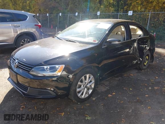 ✅ 2013 Volkswagen Jetta SE • VIN: 3VWBP7AJ2DM251106 • Lot: 43583419. Listed on IAAI with 114,158 mi. Free auction sales archive from the USA and detailed vehicle history report at DreamBid. Image 18.