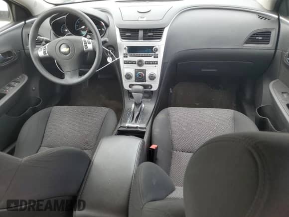 2010 Chevrolet Malibu 1LT z VIN 1G1ZC5E07AF323909, wystawiony jako Copart lot #56308914 z przebiegiem 169 154 mil mil oraz Szkoda całkowita • Salvage title. Historia ofert i sprzedaży dostępna na DreamBid. Obrazek 8.