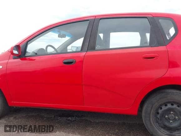 ✅ 2006 Chevrolet Aveo LS • VIN: KL1TD66696B652250 • Lot: 42015003. Wystawiony na IAAI z przebiegiem 143 336 mil. Bezpłatny archiwum sprzedaży aukcyjnych z USA i szczegółowy raport historii pojazdu na DreamBid. Zdjęcie 15.