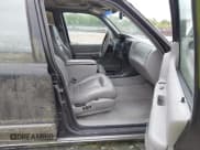 ✅ 1996 Ford Explorer XL • VIN: 1FMDU34X7TZB67613 • Lot: 42513644. Listed on IAAI with 169,502 mi. Free auction sales archive from the USA and detailed vehicle history report at DreamBid. Image 5.