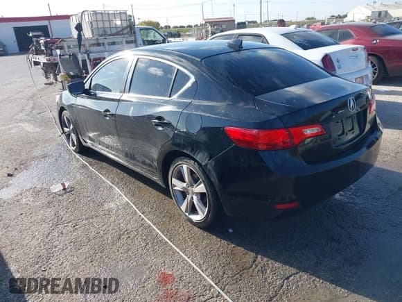 ✅ 2014 Acura ILX Technology • VIN: 19VDE1F75EE003139 • Лот: 43700358. Опубликован ранее на IAAI с пробегом 191 369 миль. Бесплатный доступ к архиву аукционных продаж из США и подробный отчёт об истории автомобиля на DreamBid. Изображение 3.