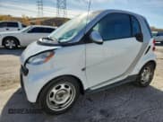 ✅ 2013 Smart fortwo Pure • VIN: WMEEJ3BA6DK623631 • Лот: 90112595. Опубликован ранее на Copart с пробегом 111 563 миль. Бесплатный доступ к архиву аукционных продаж из США и подробный отчёт об истории автомобиля на DreamBid. Изображение 1.