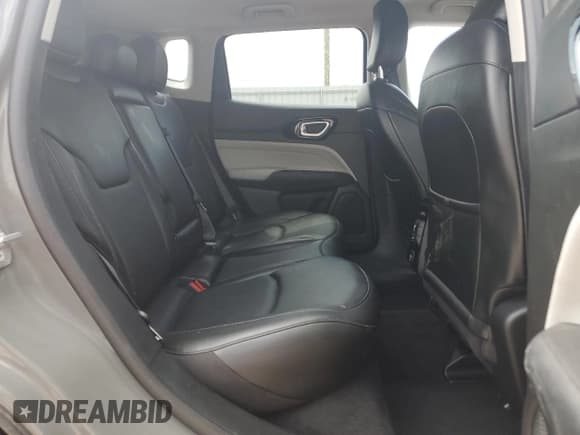 ✅ 2022 Jeep Compass High Altitude • VIN: 3C4NJDCB8NT130528 • Lot: 65534225. Listed on Copart with 34,992 mi. Free auction sales archive from the USA and detailed vehicle history report at DreamBid. Image 11.