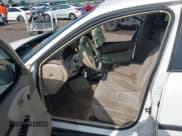 ✅ 2003 Chevrolet Impala • VIN: 2G1WF52E039315768 • Lot: 42647499. Wystawiony na IAAI z przebiegiem 70 227 mil. Bezpłatny archiwum sprzedaży aukcyjnych z USA i szczegółowy raport historii pojazdu na DreamBid. Zdjęcie 5.