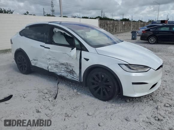 ✅ 2023 Tesla Model X Plaid • VIN: 7SAXCBE67PF384100 • Lot: 60360815. Wystawiony na Copart z przebiegiem Nie podano. Bezpłatny archiwum sprzedaży aukcyjnych z USA i szczegółowy raport historii pojazdu na DreamBid. Zdjęcie 4.