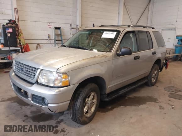 ✅ 2004 Ford Explorer XLT • VIN: 1FMZU73K84UA05684 • Lot: 43025436. Listed on IAAI with 236,015 mi. Free auction sales archive from the USA and detailed vehicle history report at DreamBid. Image 17.