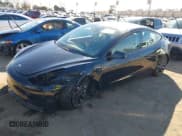 ✅ 2021 Tesla Model 3 Performance • VIN: 5YJ3E1EC6MF999321 • Lot: 41417451. Wystawiony na IAAI z przebiegiem 20 562 mil. Bezpłatny archiwum sprzedaży aukcyjnych z USA i szczegółowy raport historii pojazdu na DreamBid. Zdjęcie 2.