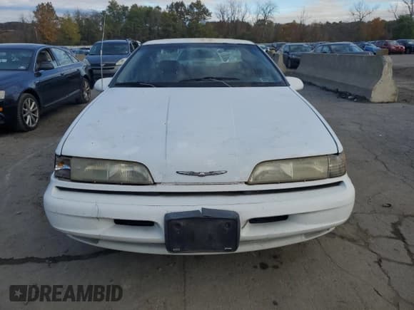 ✅ 1992 Ford Thunderbird • VIN: 1FAPP6246PH137748 • Lot: 89466355. Listed on Copart with 125,542 mi. Free auction sales archive from the USA and detailed vehicle history report at DreamBid. Image 5.