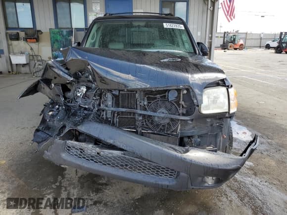 ✅ 2001 Toyota Sequoia Limited • VIN: 5TDZT38A01S044303 • Lot: 51822835. Listed on Copart with 344,872 mi. Free auction sales archive from the USA and detailed vehicle history report at DreamBid. Image 5.