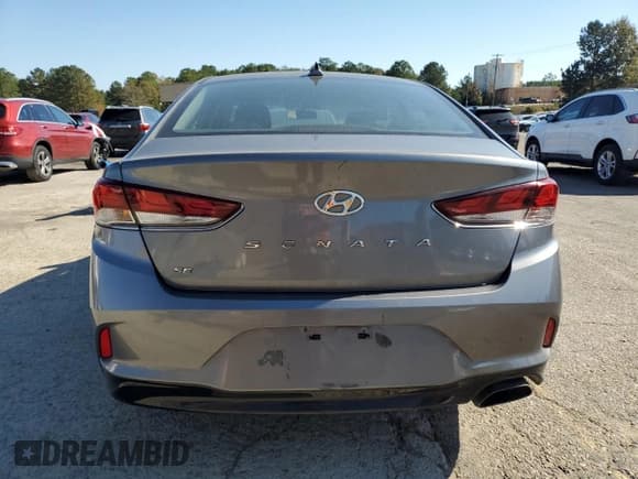 ✅ 2018 Hyundai Sonata SE • VIN: 5NPE24AF9JH693892 • Lot: 91411875. Wystawiony na Copart z przebiegiem 137 232 mil. Bezpłatny archiwum sprzedaży aukcyjnych z USA i szczegółowy raport historii pojazdu na DreamBid. Zdjęcie 6.