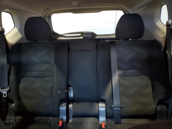 ✅ 2015 Nissan Rogue SL • VIN: 5N1AT2MV4FC840721 • Lot: 85350695. Wystawiony na Copart z przebiegiem 142 884 mil. Bezpłatny archiwum sprzedaży aukcyjnych z USA i szczegółowy raport historii pojazdu na DreamBid. Zdjęcie 10.